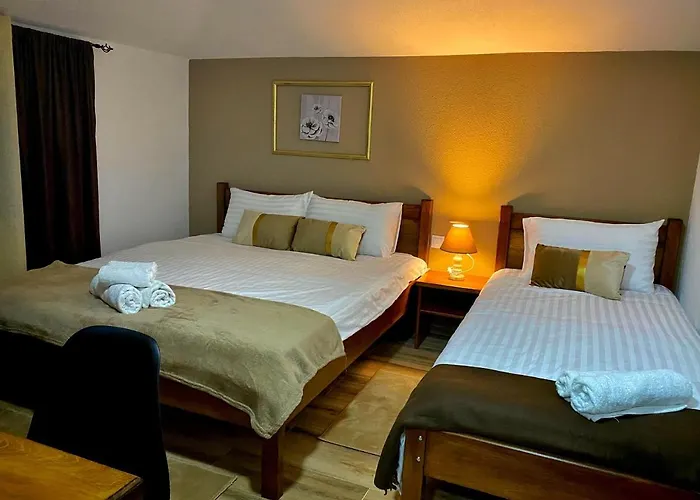 Clarina All Seasons Rooms & Apartments