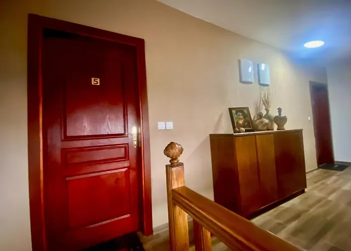 Clarina All Seasons Rooms & Apartments